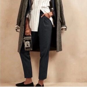 NWT Banana Republic Pleated Wool Blend Trouser Pant Grey Dark Academia Winter